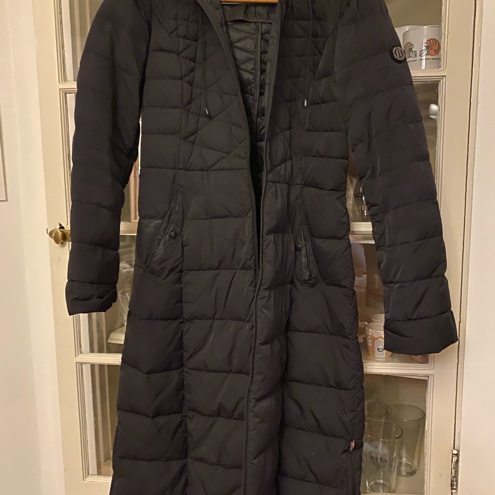 Black Puffer Long Coat with Quilted Design and Slim Fit